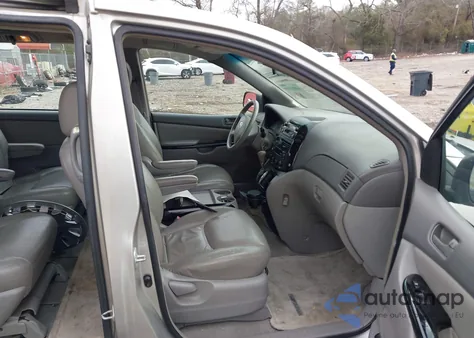 2004 Toyota Sienna Ce z USA, uszkodzony, nr VIN 5TDZA23C44S013634